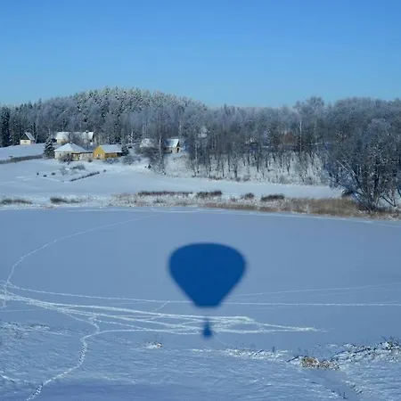 بيت للعطل Kaussjaerve Puhkemaja *