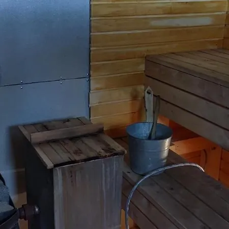 Kaussjaerve Puhkemaja